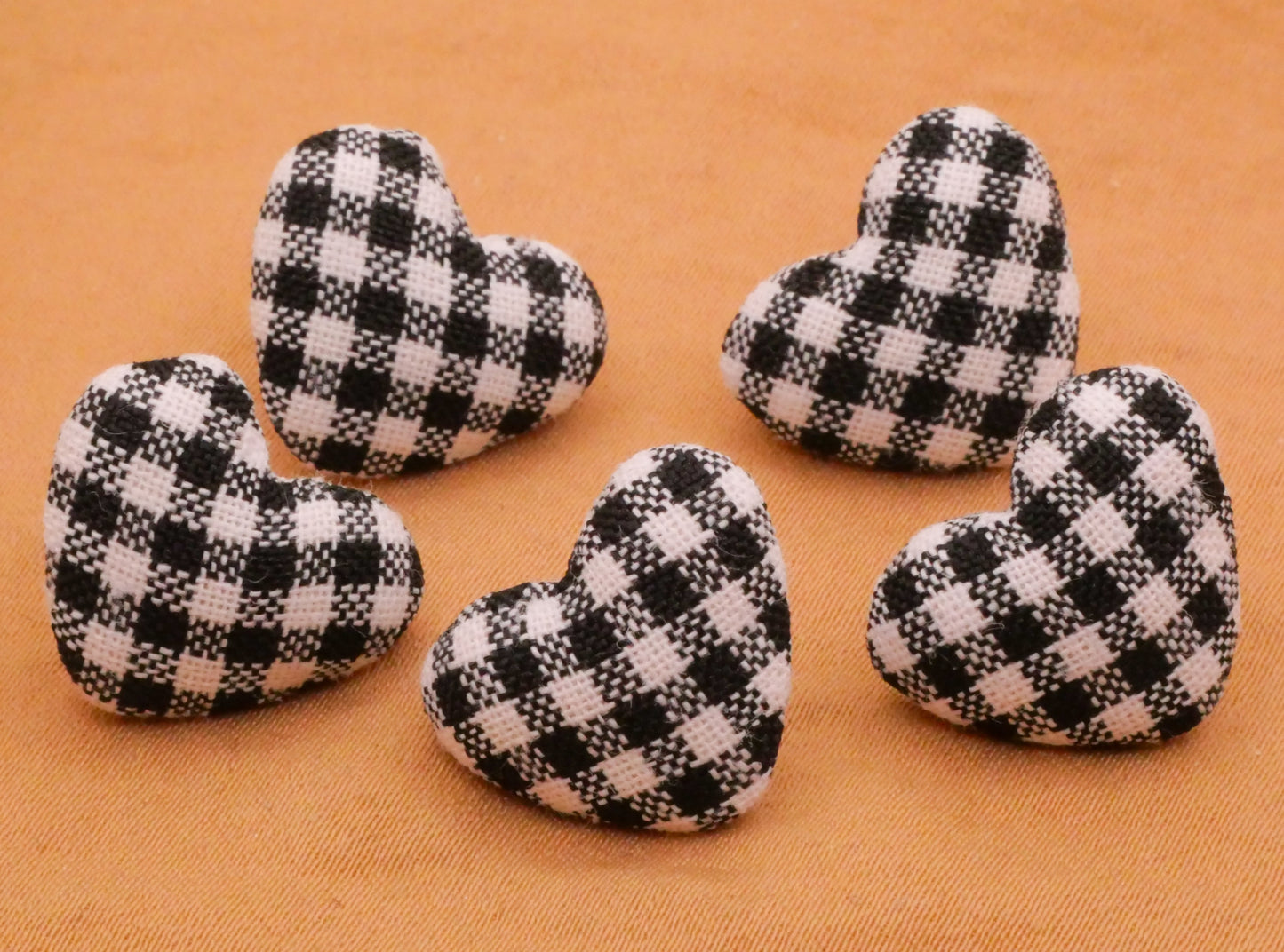 Heart Black White Gingham Check Set of Five Fabric Buttons 15x17mm