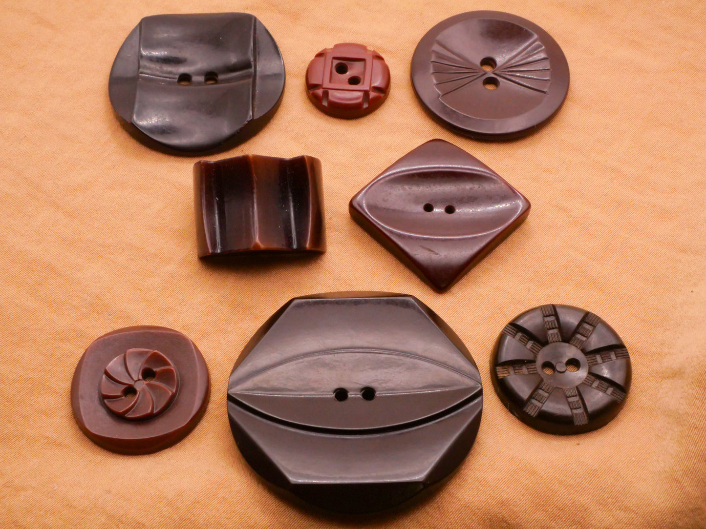 Chocolate Brown Vintage Plastic Button Various 15-38mm