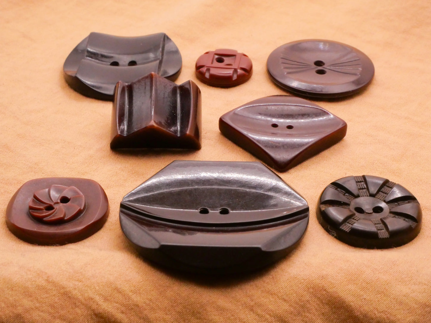 Chocolate Brown Vintage Plastic Button Various 15-38mm