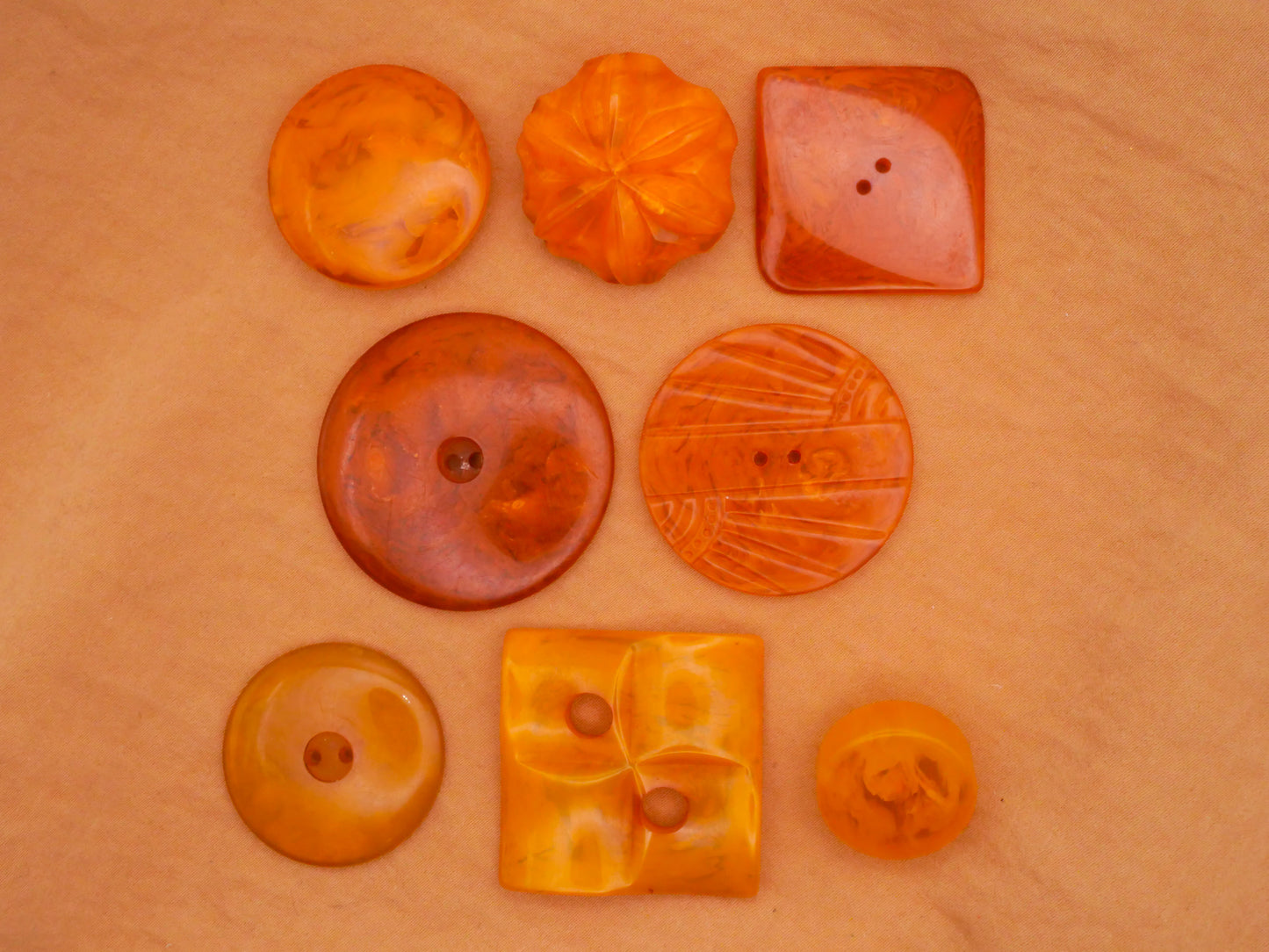 Marbled Butterscotch Apple Juice Bakelite Early Plastic Button Various 19-37mm