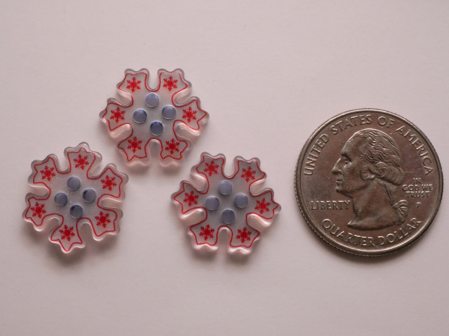 Snowflake Pearlized Plastic Red Details Set of Three Buttons 16mm
