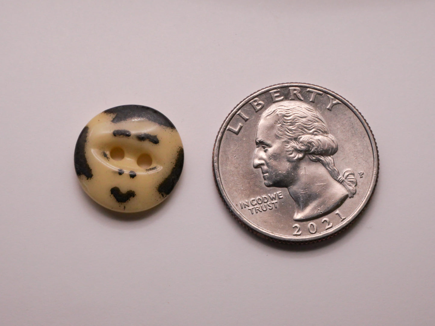 China Doll Girl Face Antique Button 16mm