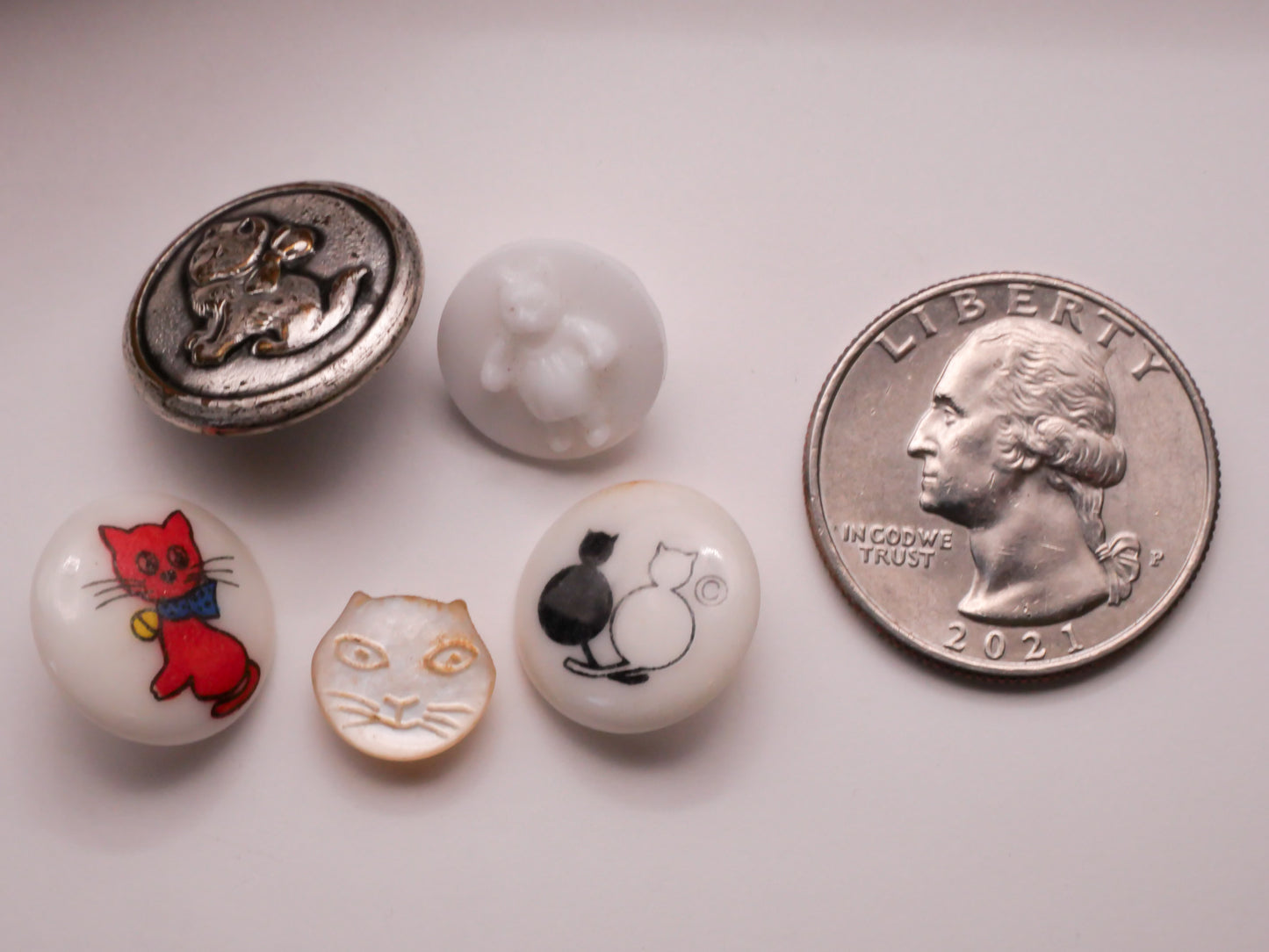 Cat Kitty Choice of Material Vintage Button Various 9-18mm