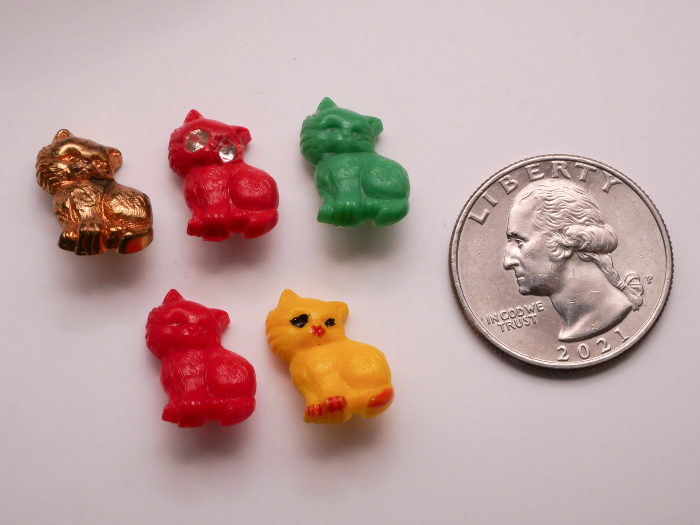 Cat Kitty Goofie Goofy Vintage Plastic Button Various 10x17mm
