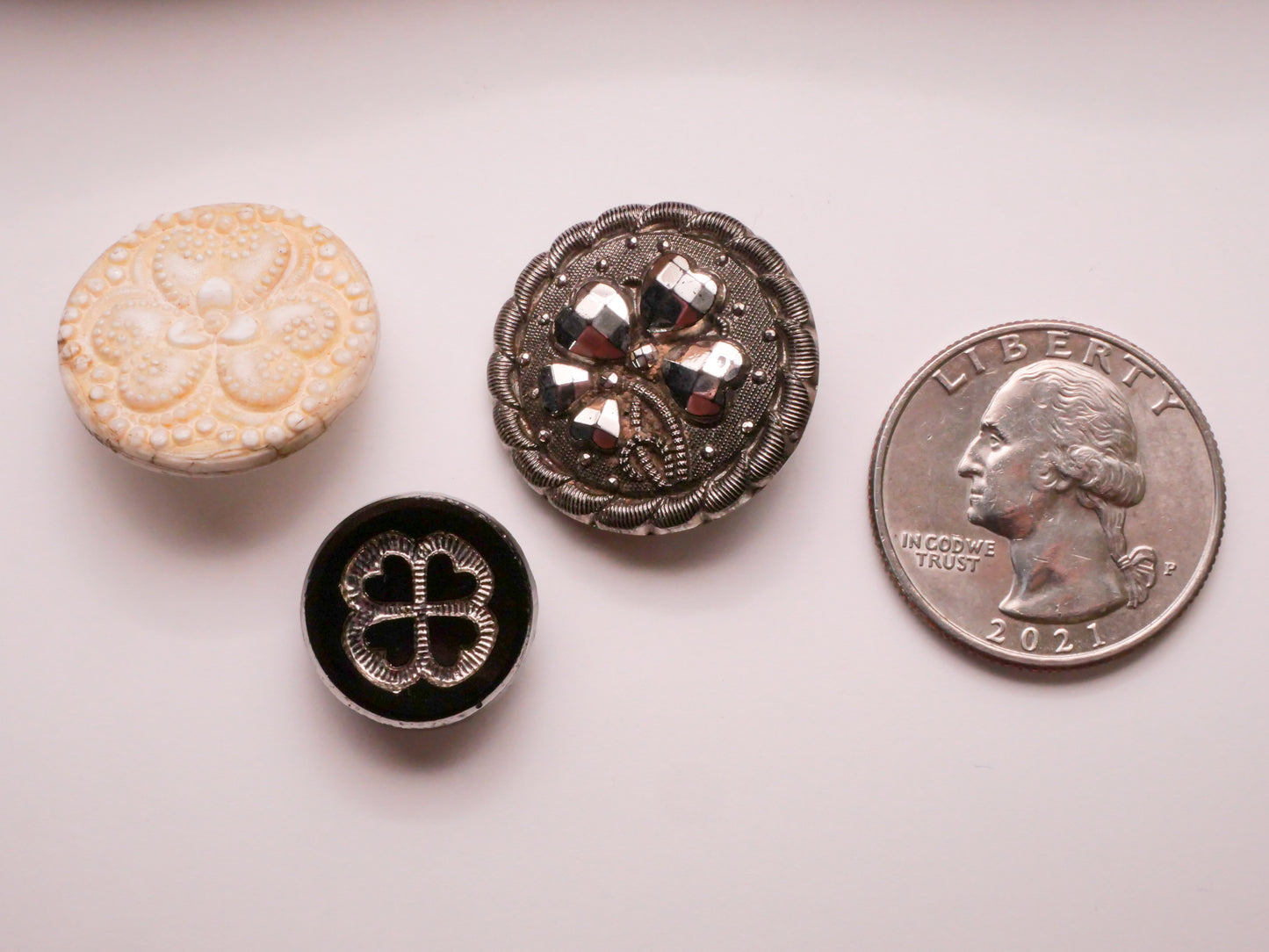 Clover Shamrock Heart Leaf Glass Button Various 16-23mm