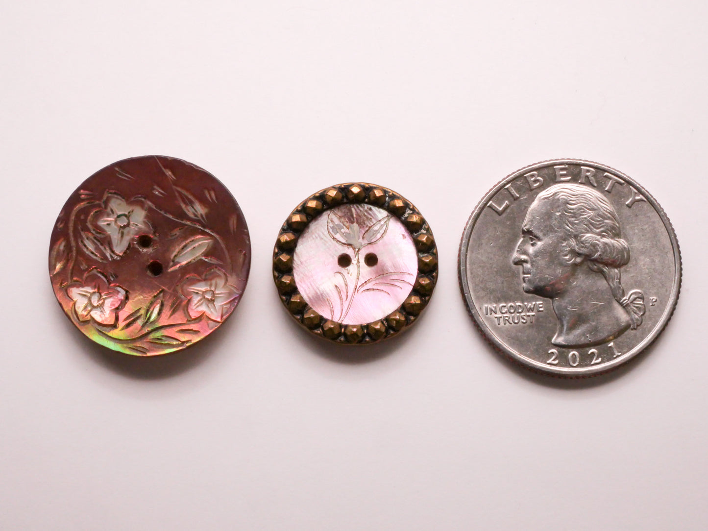 Flower Floral Etched Carved Pink Purple Mother of Pearl Button Various 18-22mm