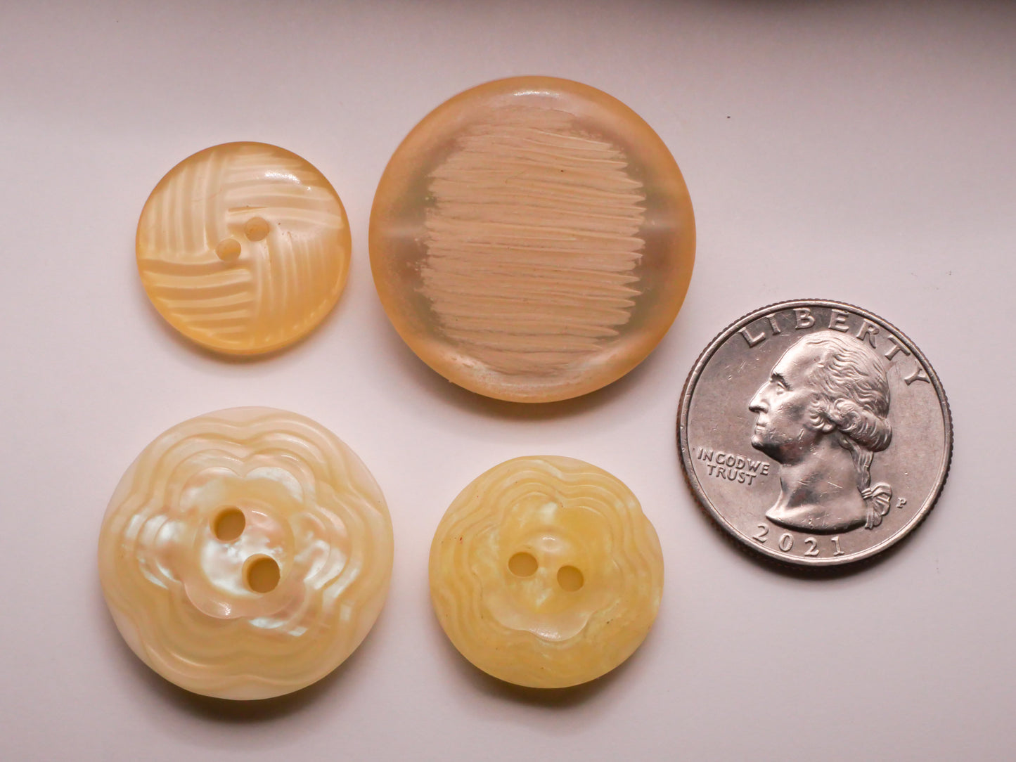 Pearlized Ivory Plastic Button Various 19-28mm