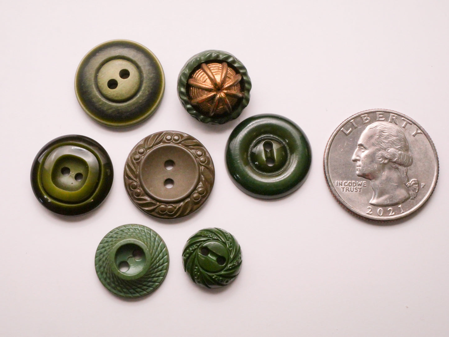 Green Vintage Plastic Button Various 12-19mm