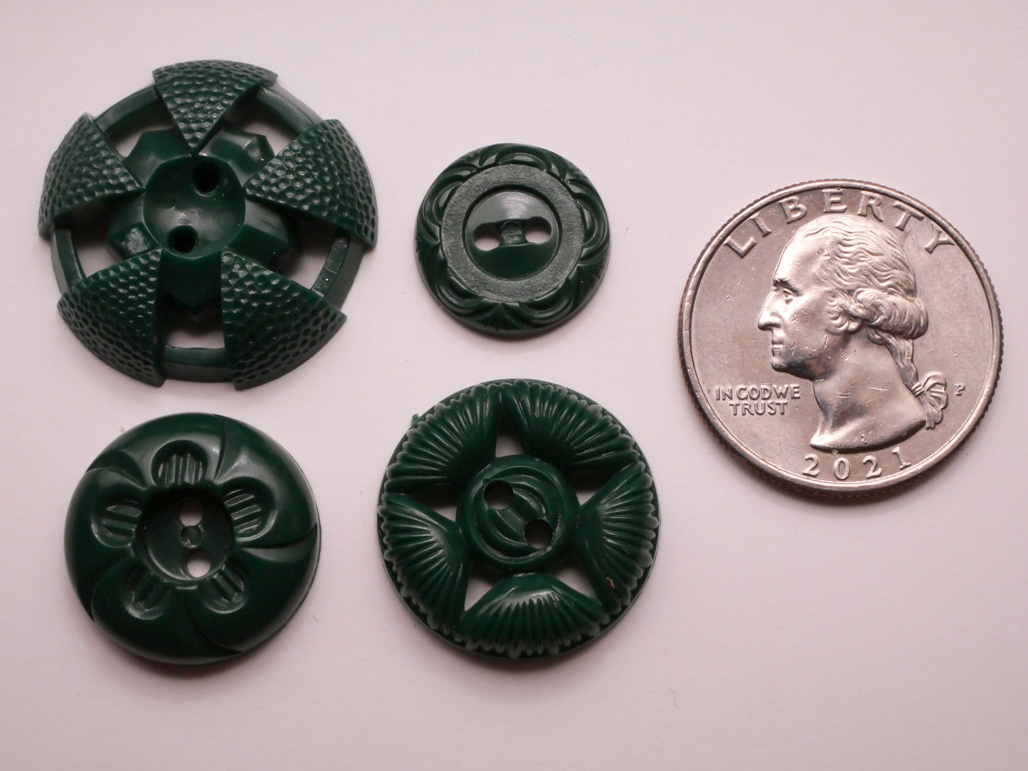 Hunter Green Five Point Design Housecoat Vintage Plastic Button Various 15-26mm