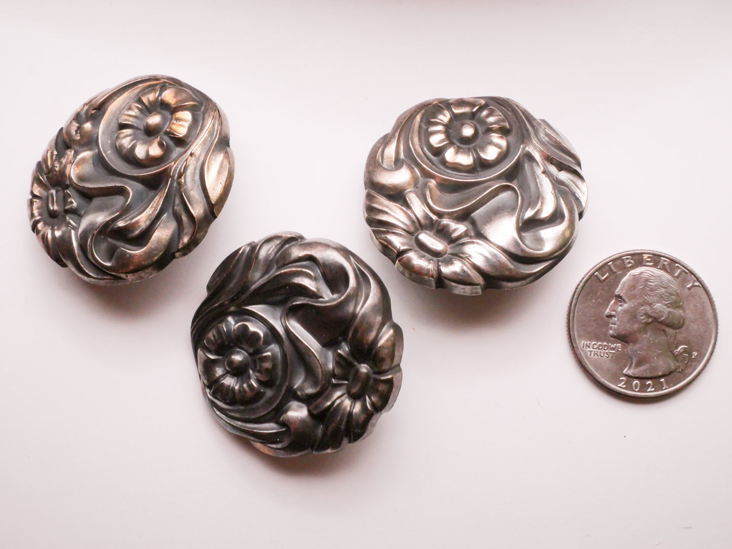 Flower Floral Art Nouveau Metallized Early Plastic Large Button Various 35mm