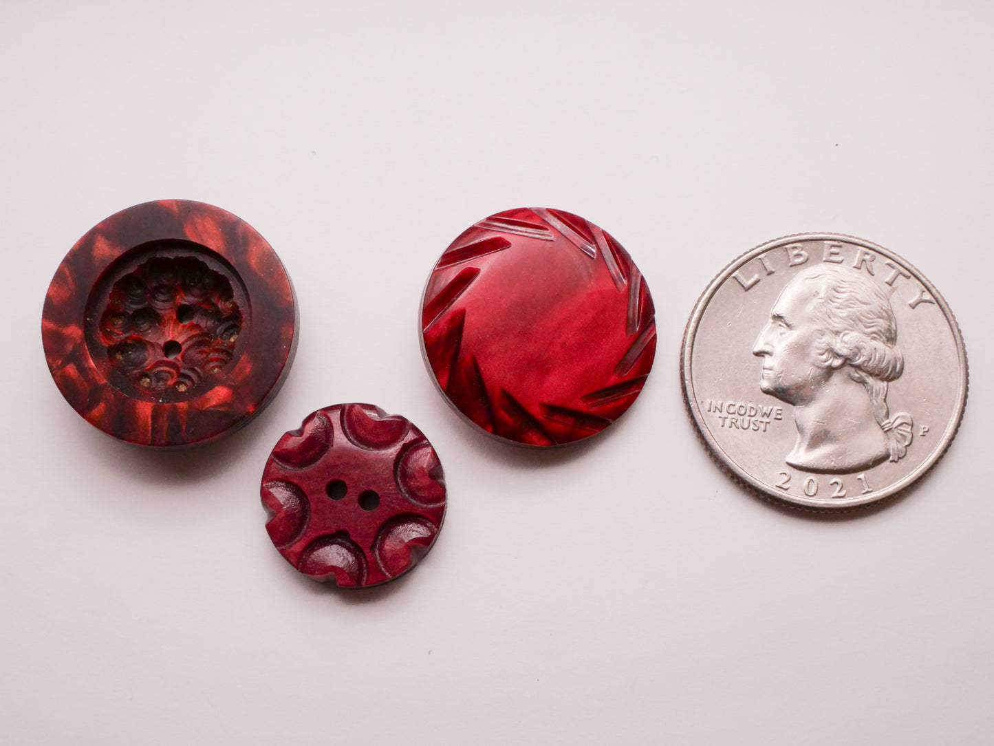 Deep Red Carved Vintage Plastic Button Various 15-21mm