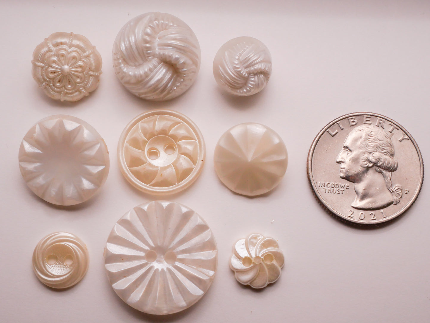 White Pearlized Plastic Vintage Housecoat Button Various 11-23mm