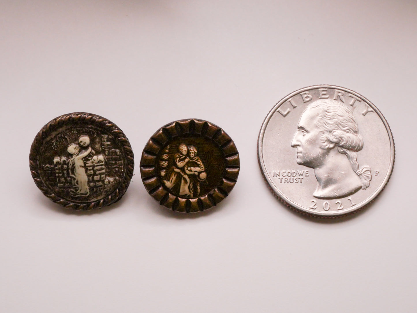Couples Romance Ivoroid Celluloid Victorian Metal Button Various 17-18mm