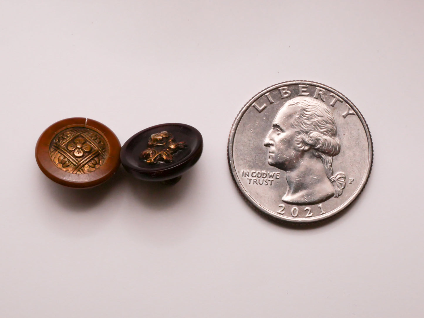 Flower Metal Center Vegetable Ivory Tagua Nut Antique Button Various 14mm
