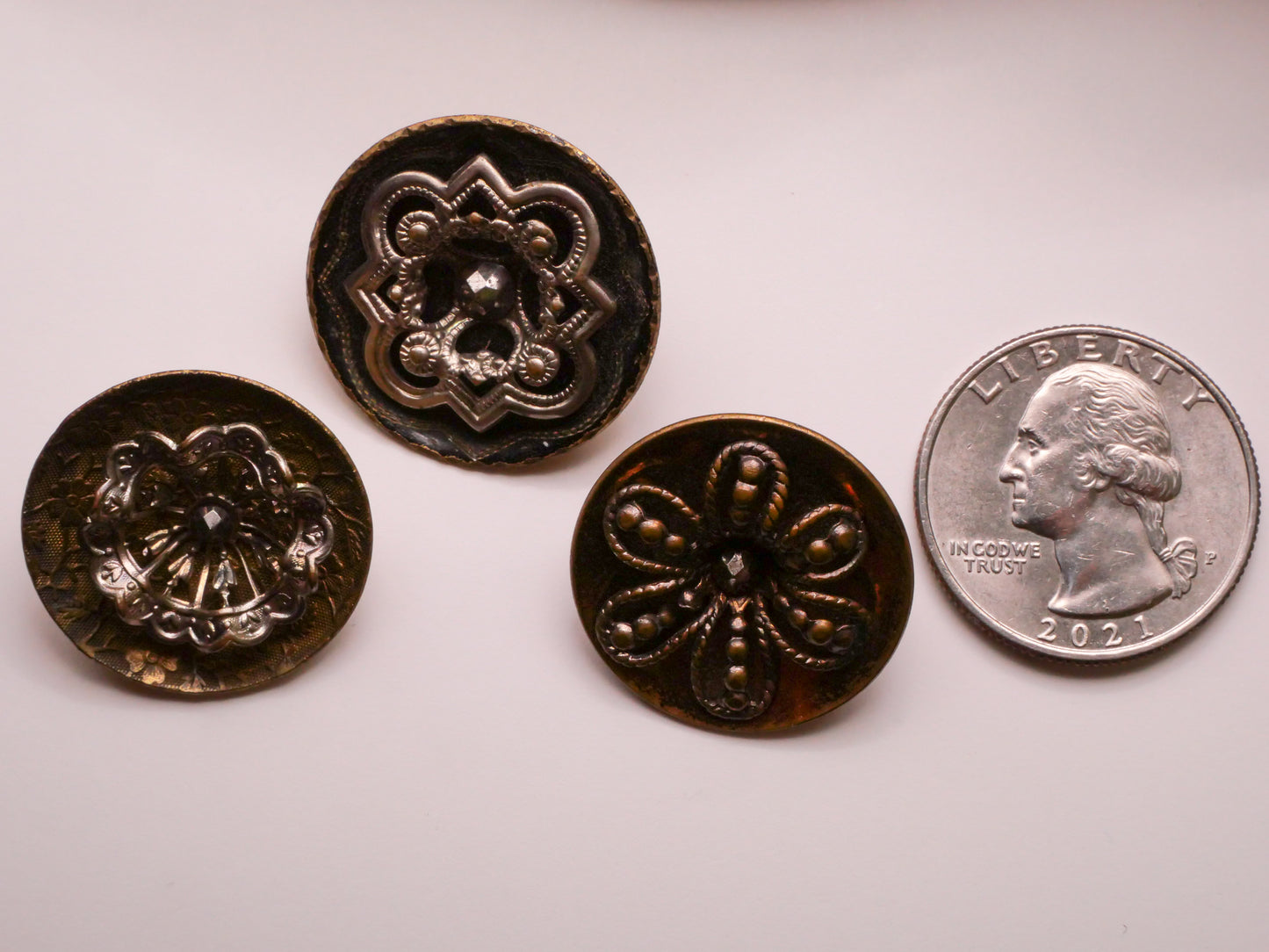 Medallion Cup Steel-Cut Center Metal Button Various 24-25mm