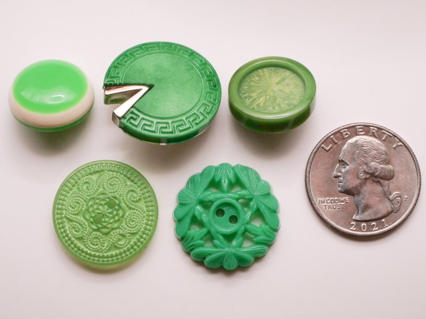 Bright Green Vintage Plastic Button Various 18-24mm