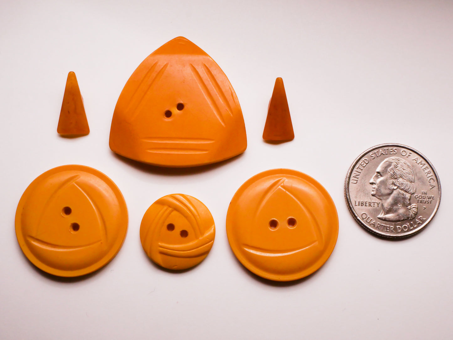 Triangle Design Butterscotch Bakelite Early Plastic Vintage Button Various 8-35mm
