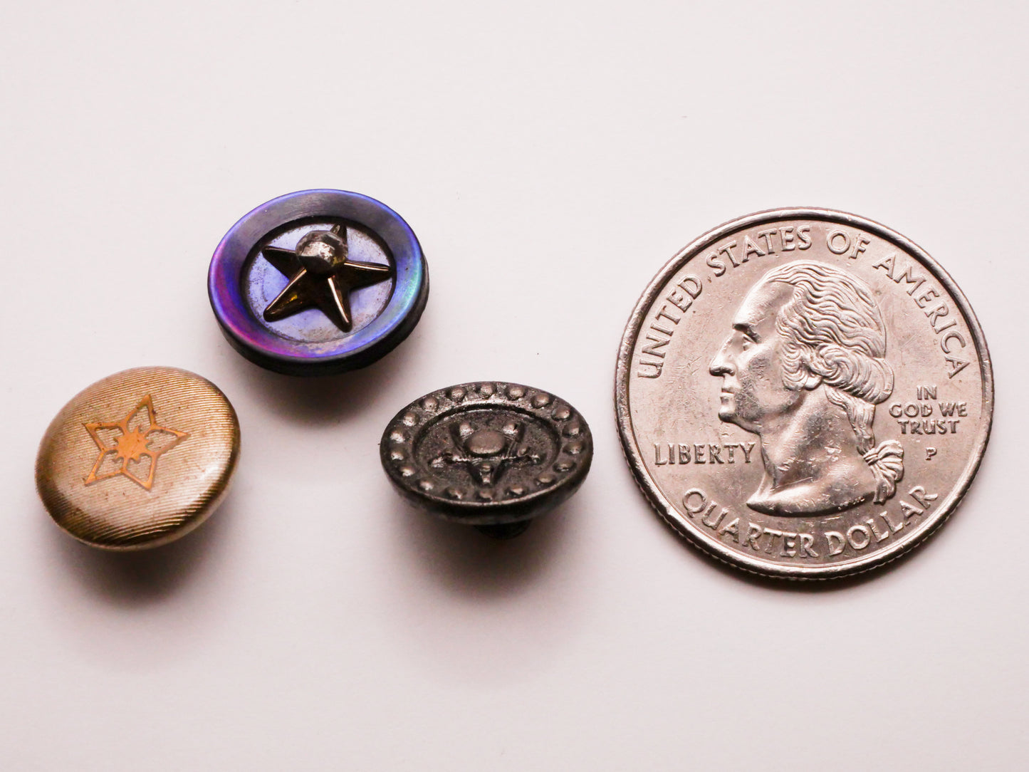 Star Motif Center Small Button Various 13-14mm