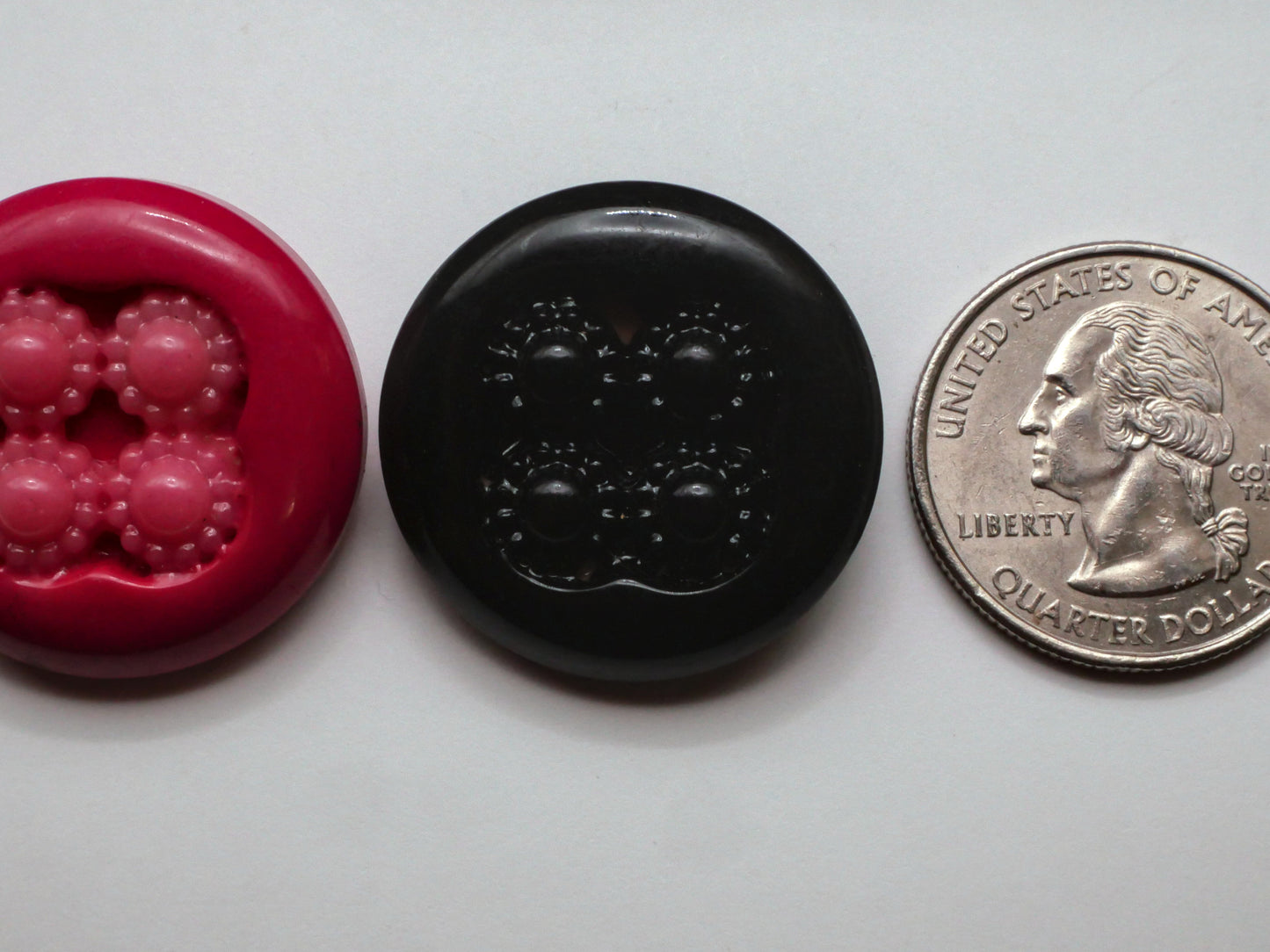 Hot Pink or Black Spoke Flower Center Celluloid Plastic Button Various 27mm