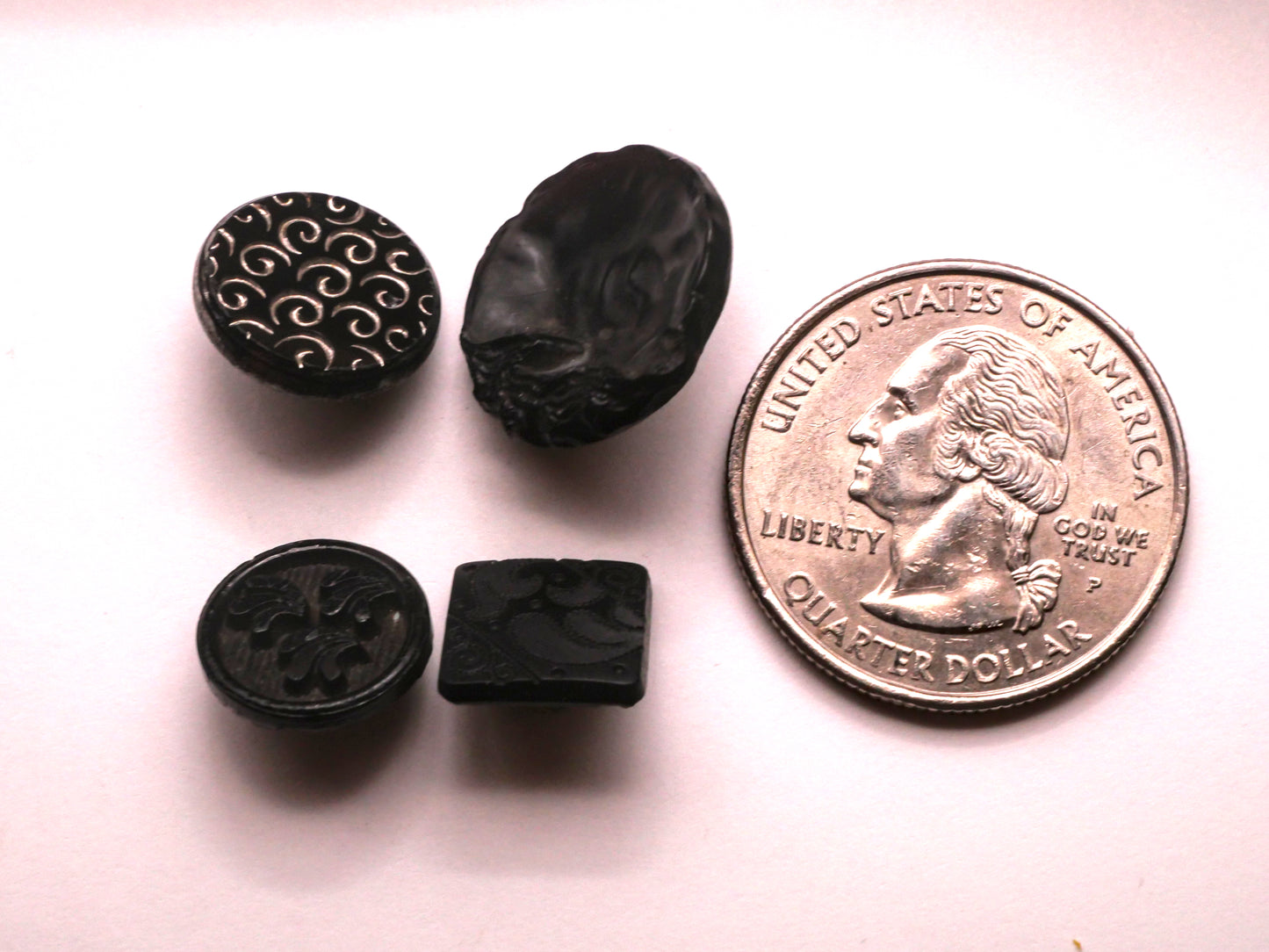 Wave Design Black Glass Button Various 11-17mm