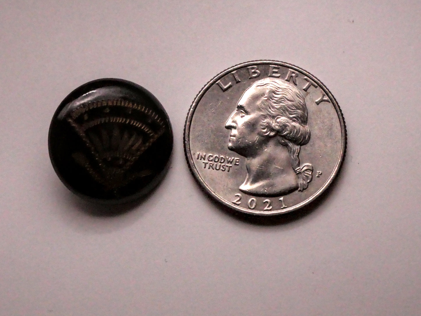 Fan Fashion Etched Lacquered Metal Button 19mm