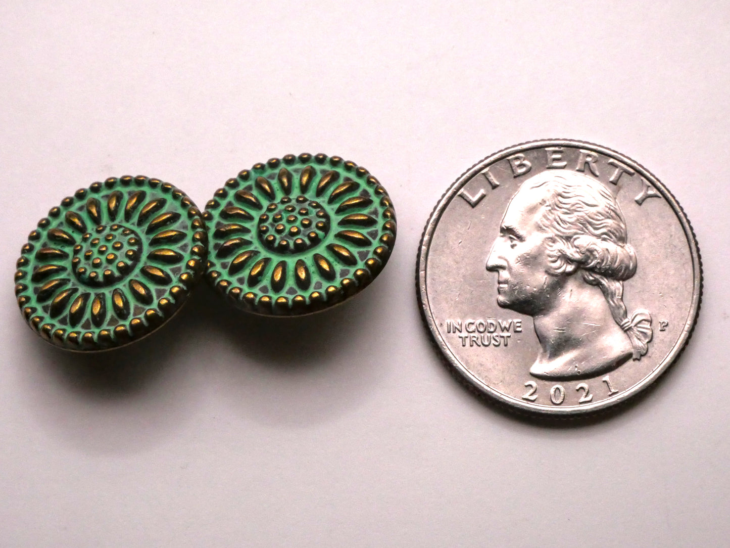 Flower Green Patina Bronze Metal Pair of Buttons 17mm