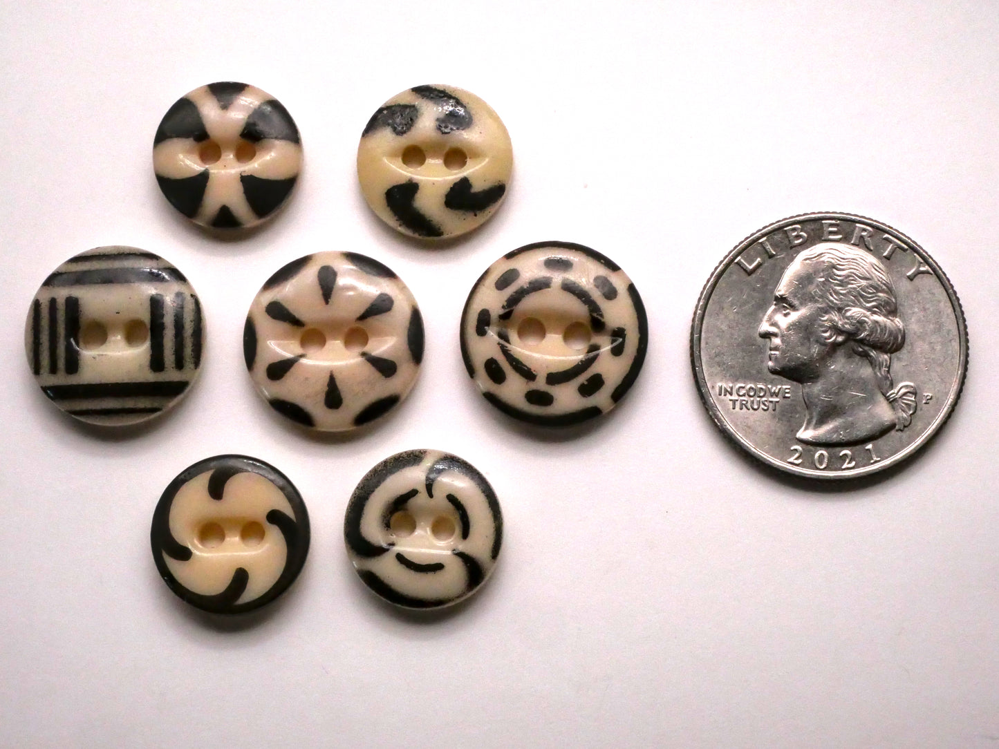 Black Stencil Antique China Button Various 14-16mm