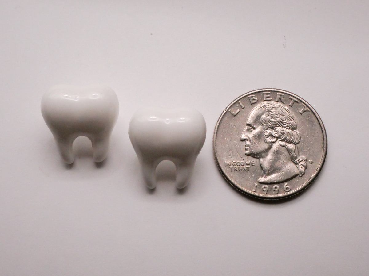 Tooth Teeth White Plastic Pair of Buttons 16x17mm