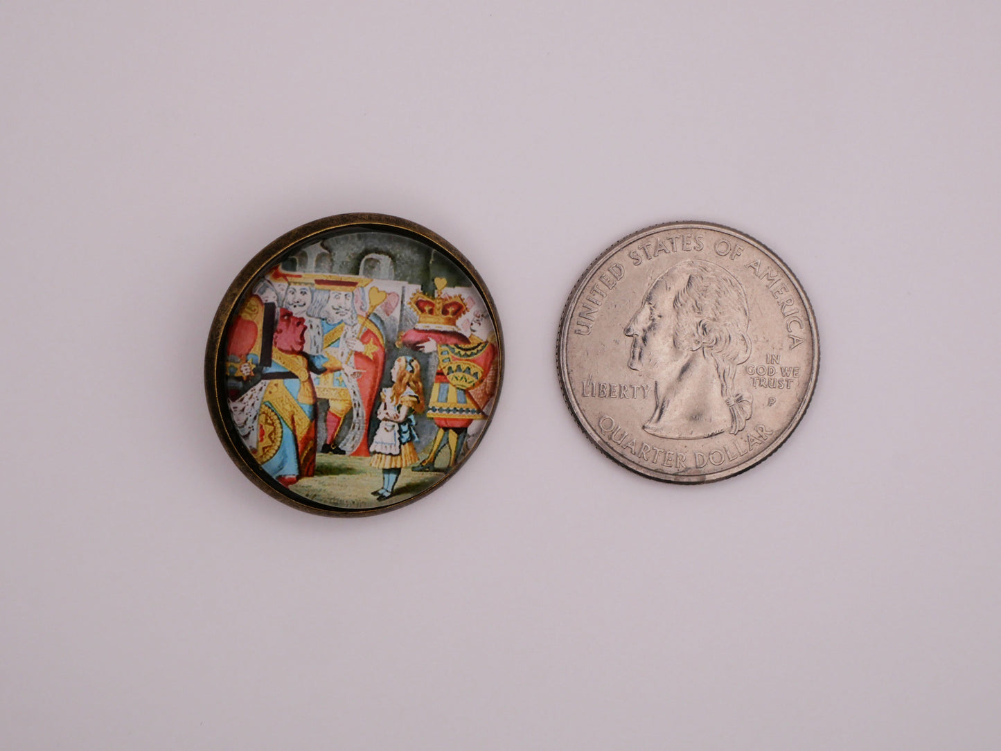 Queen of Hearts Alice In Wonderland Glass Dome Button 28mm