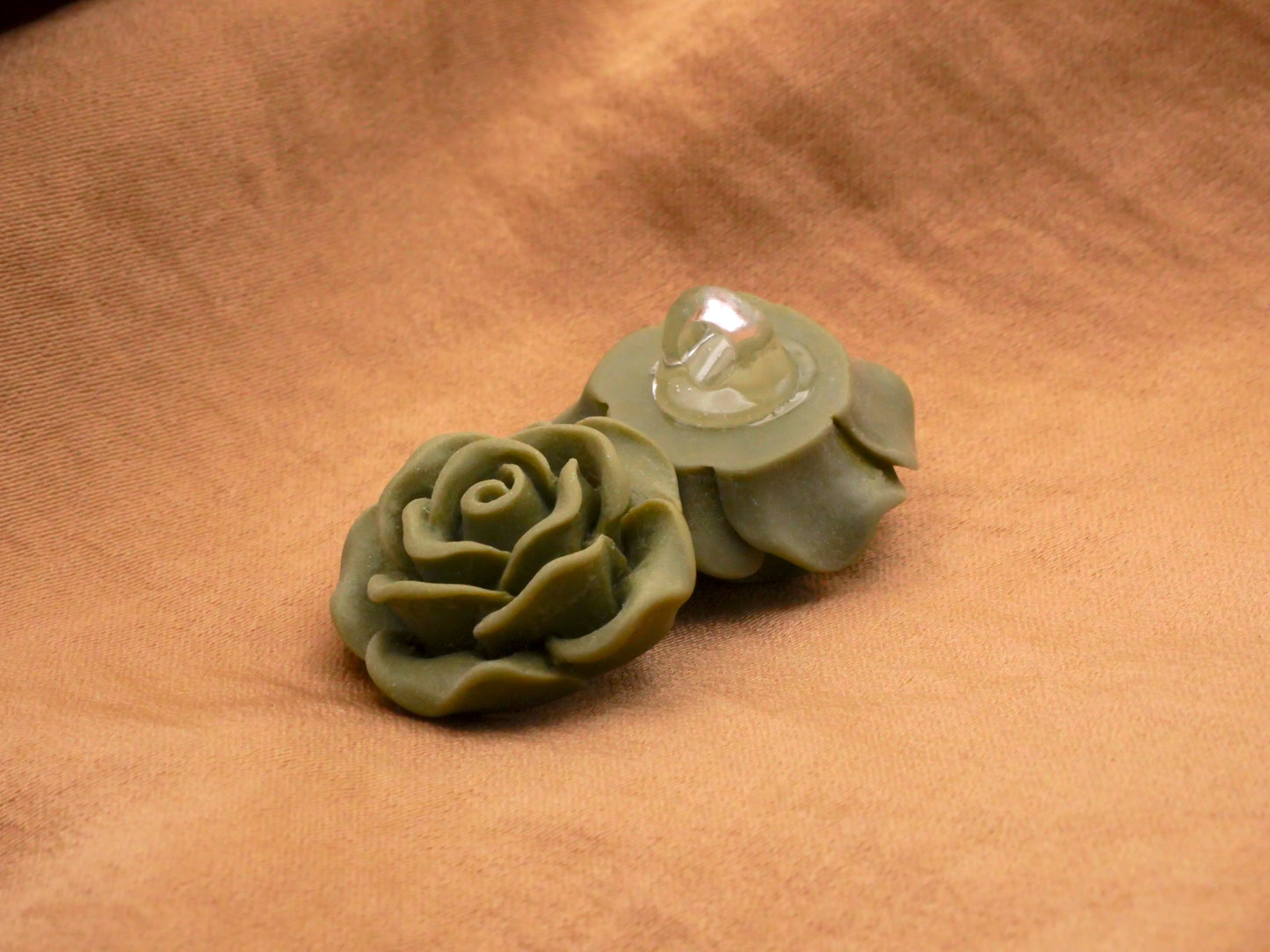 Rose Olive Green Succulent Set of Three Plastic Buttons 21mm