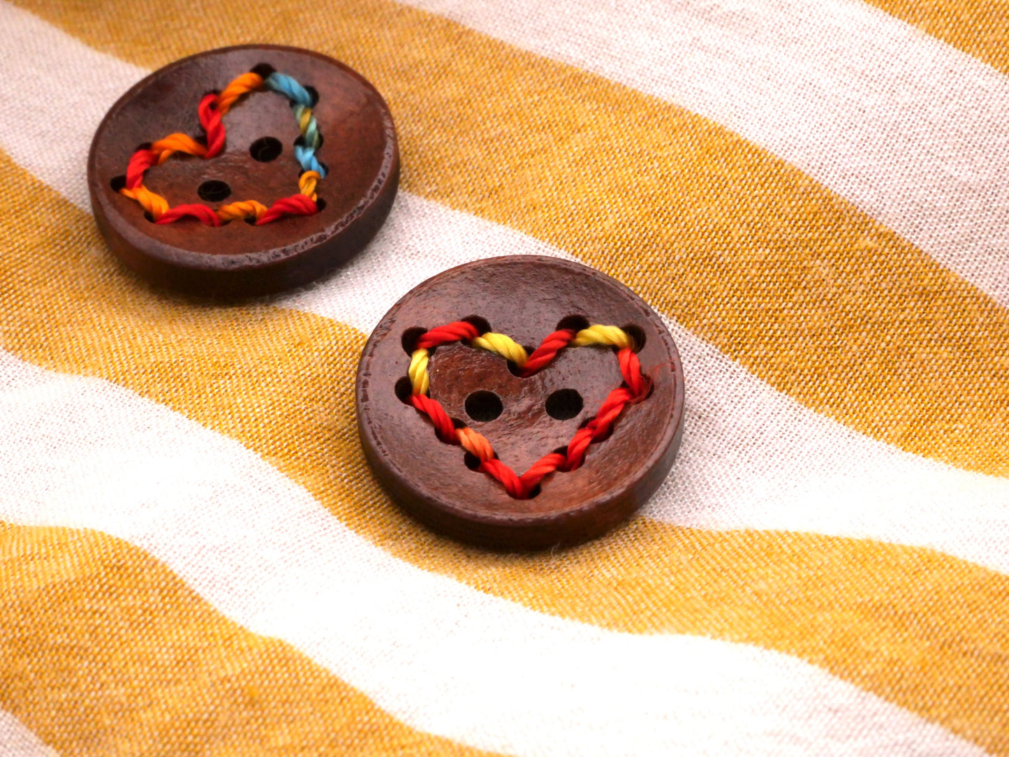 Heart Sewn Colored Thread Wood Set of Five Buttons Various 20mm