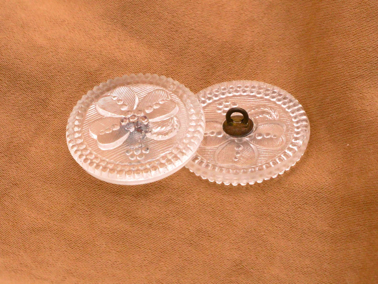 Shamrock Clover Clear Glass Vintage Button 23mm
