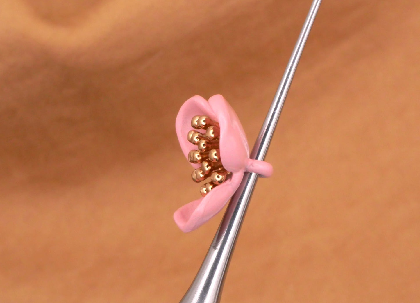 Trillium Flower Matte Pink Gold Metal Button 15mm