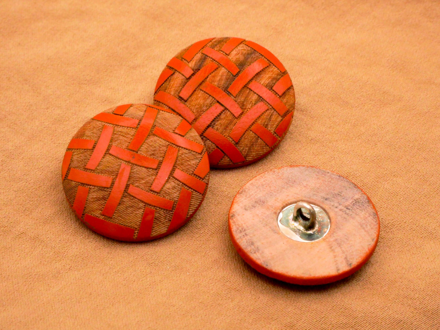 Wood Carved Orange Weave Looks Like Leather Vintage Buttons 23mm