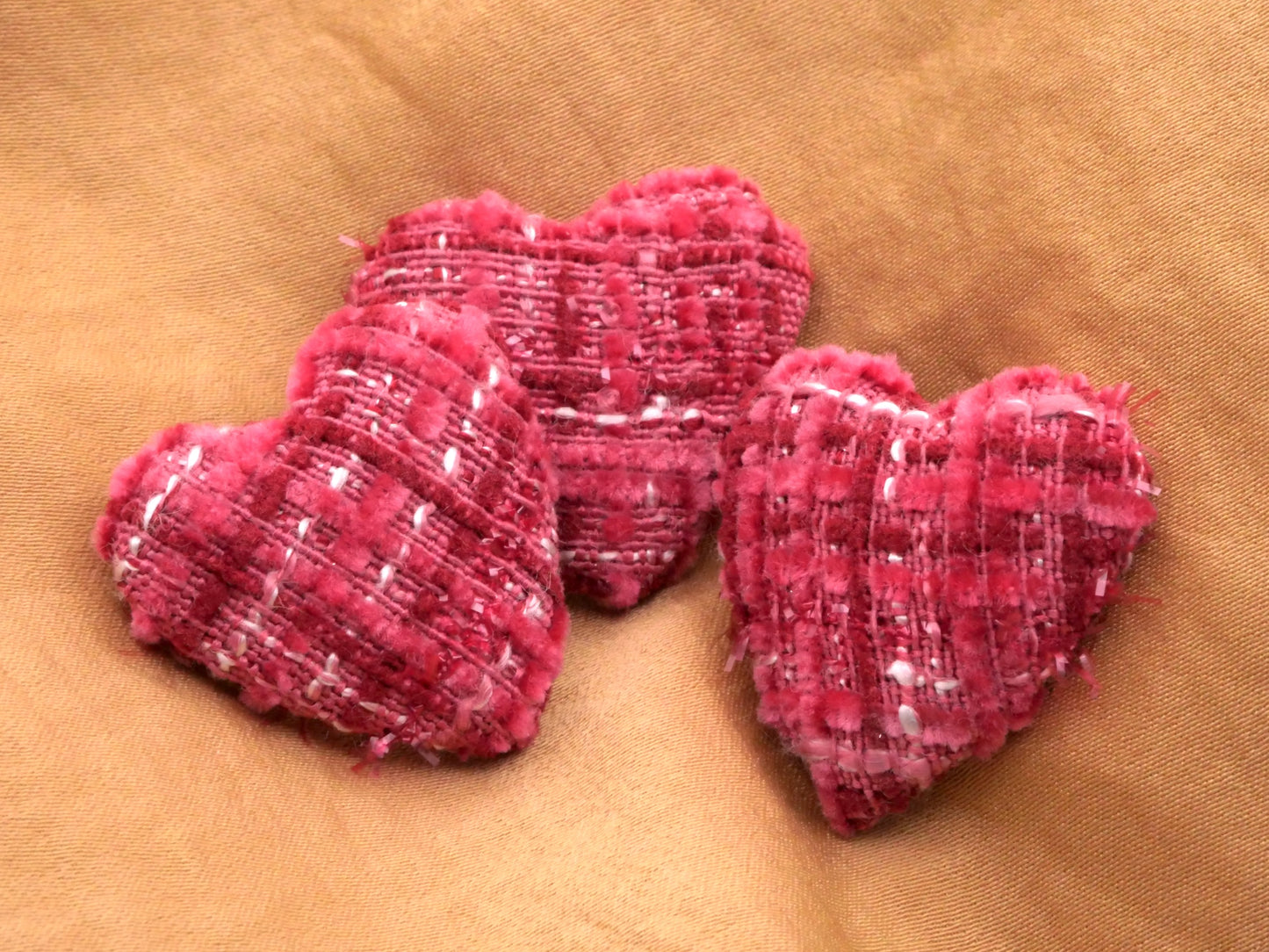 Woven Plaid Fabric Heart Fuchsia Pink Button 26x27mm