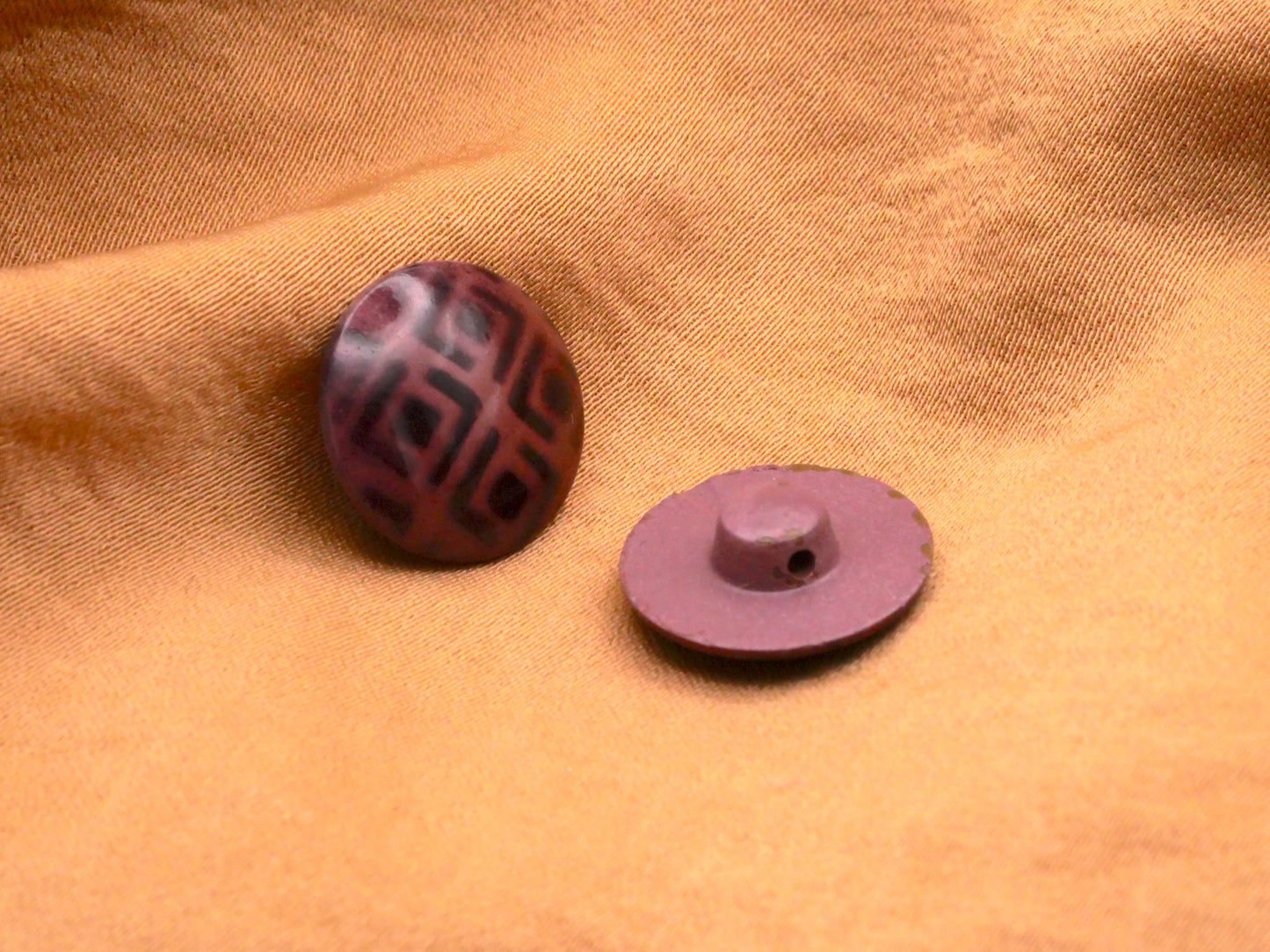 Art Deco Style Aubergine Purple Italy Italian Plastic Button 14mm