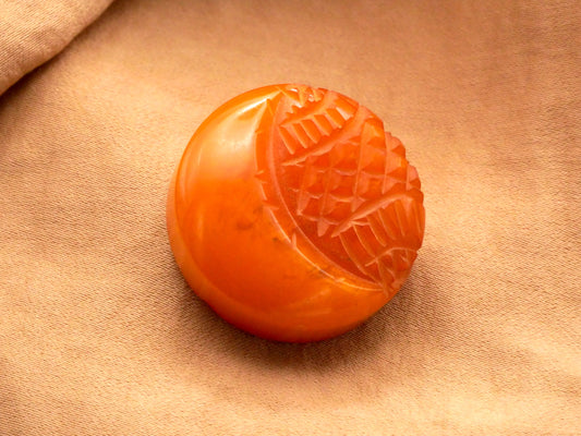 Bakelite Carved Crescent Moon Button Marbled Butterscotch 28mm