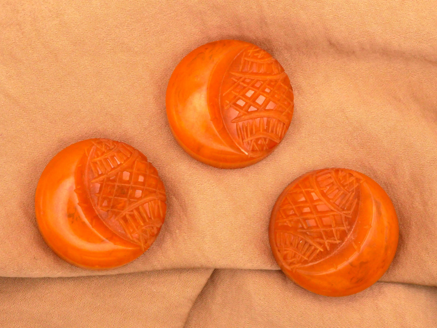 Bakelite Carved Crescent Moon Button Marbled Butterscotch 28mm