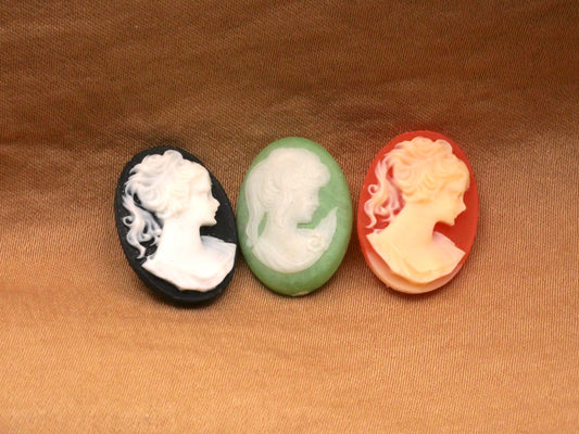 Cameo Lady Profile Green Coral Black Small Button Various 13x18mm