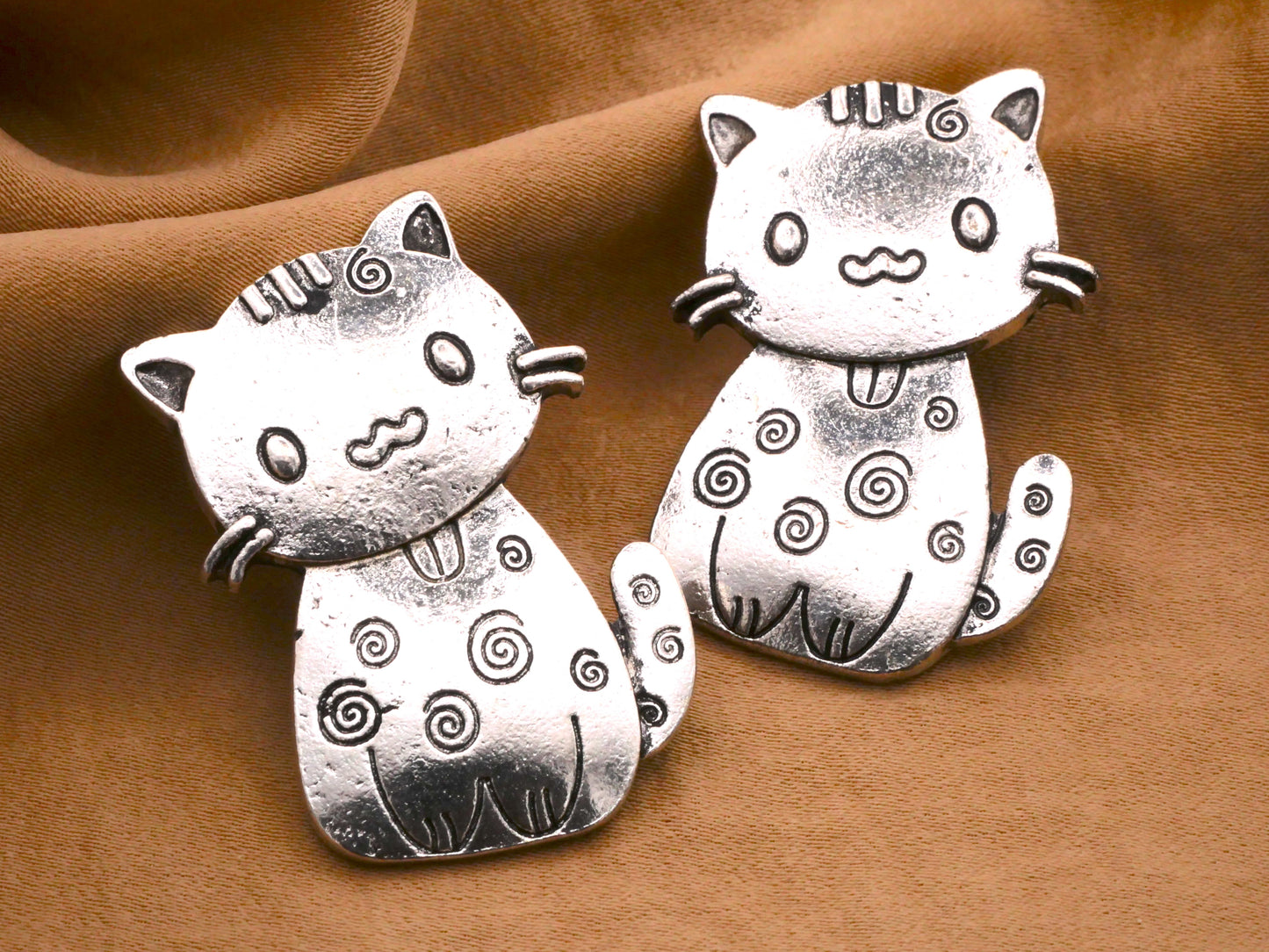 Kitty Cat Swirl Design Large Metal Button 25x39mm