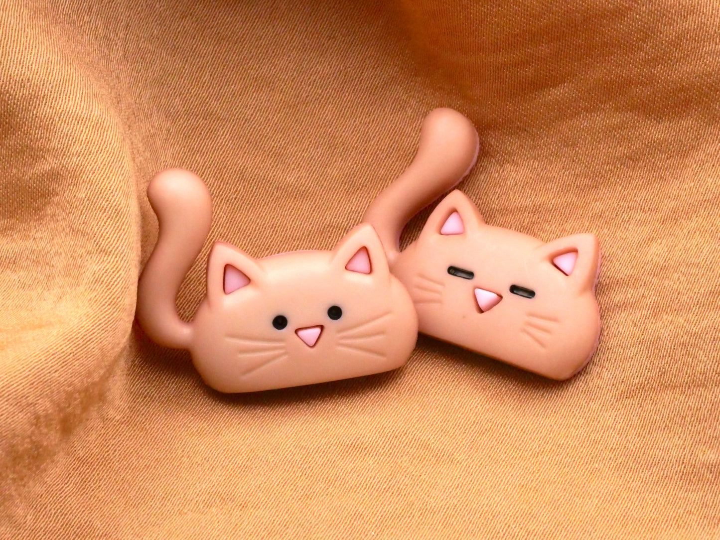 Cat Sleeping Awake Kitty Pair Buttons Various 21x24mm