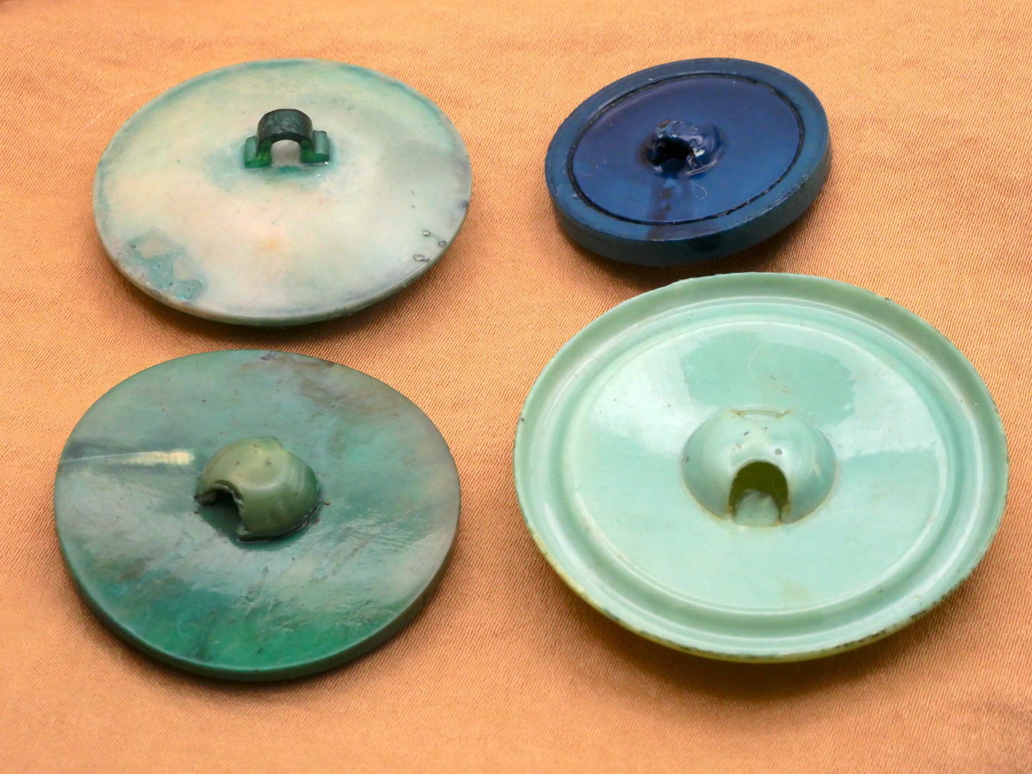 Celluloid Blue Greens Seafoam Looks Like Wood Early Plastic Buttons Various 28-42mm