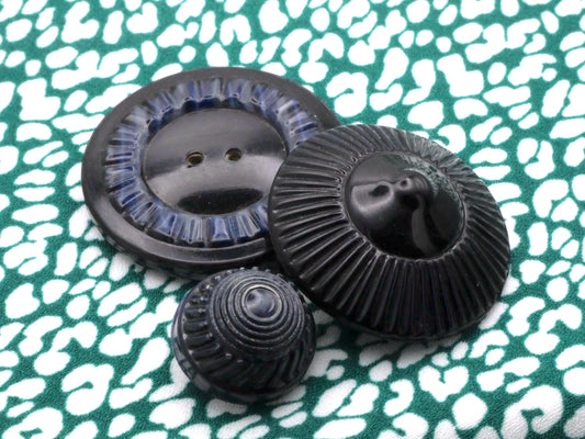 Celluloid Early Plastic Bubble Tight Top Navy Blue Set of Three Buttons 18-37mm