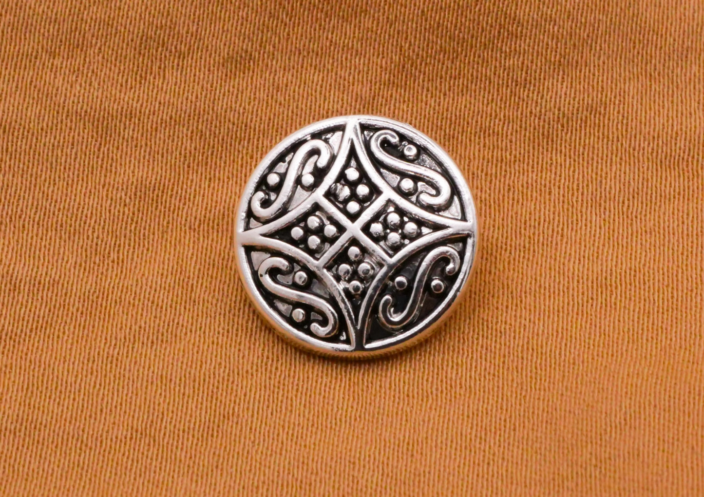 Celtic Look Diamond Scroll Design Silver Metal Button 14mm