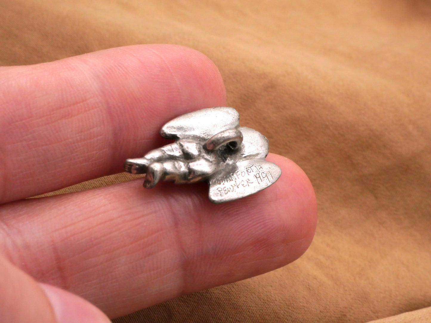 Danforth Pewter Cherub with Harp Button 16x23mm