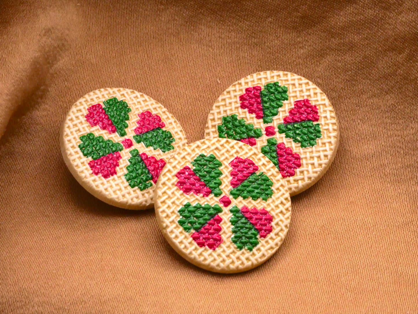 Clover JHB Cross Stitch Look Pink Green Plastic Button 20mm