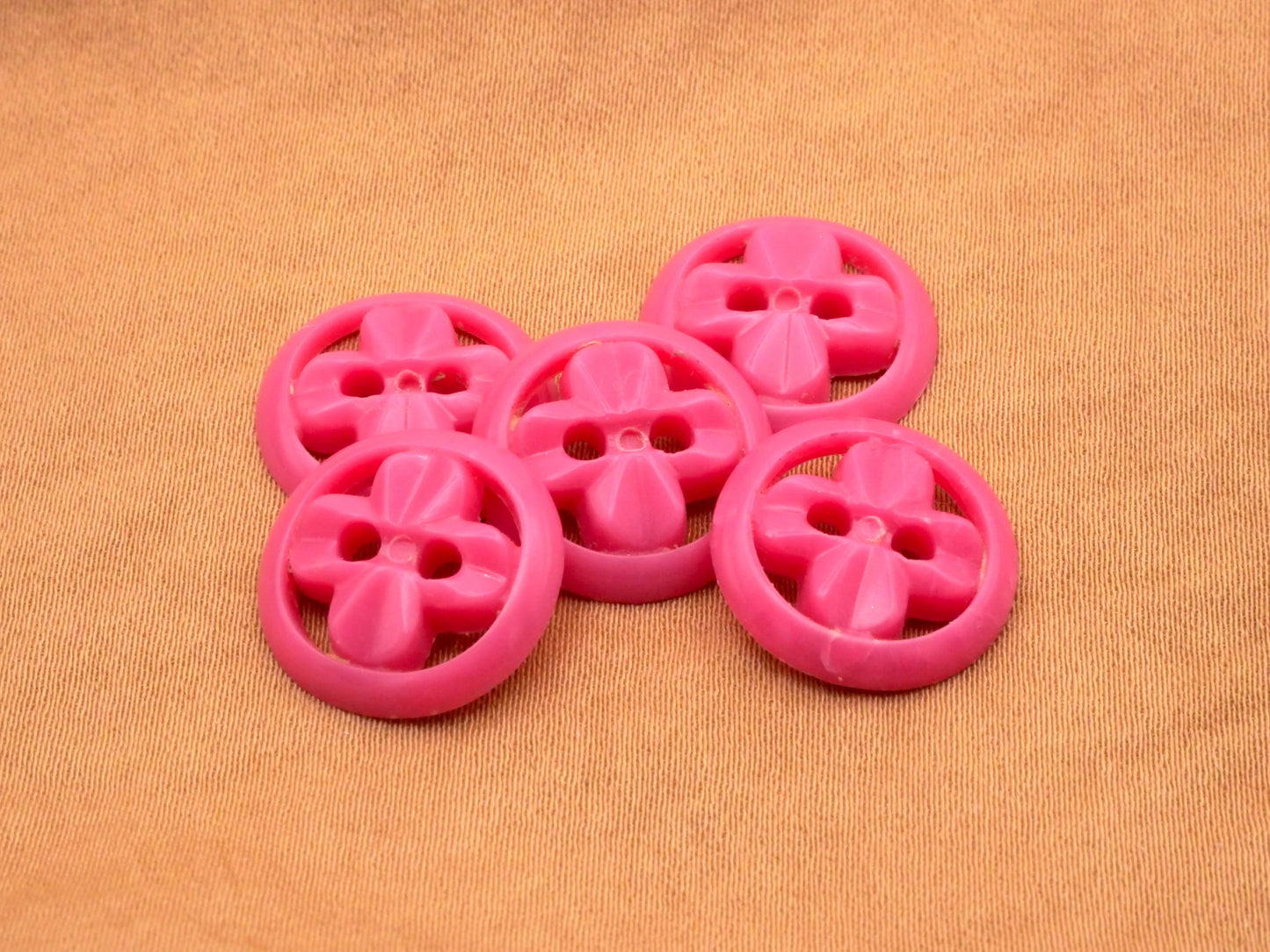 Clover Pink Vintage Plastic Pierced Sew-Thru Button 15mm