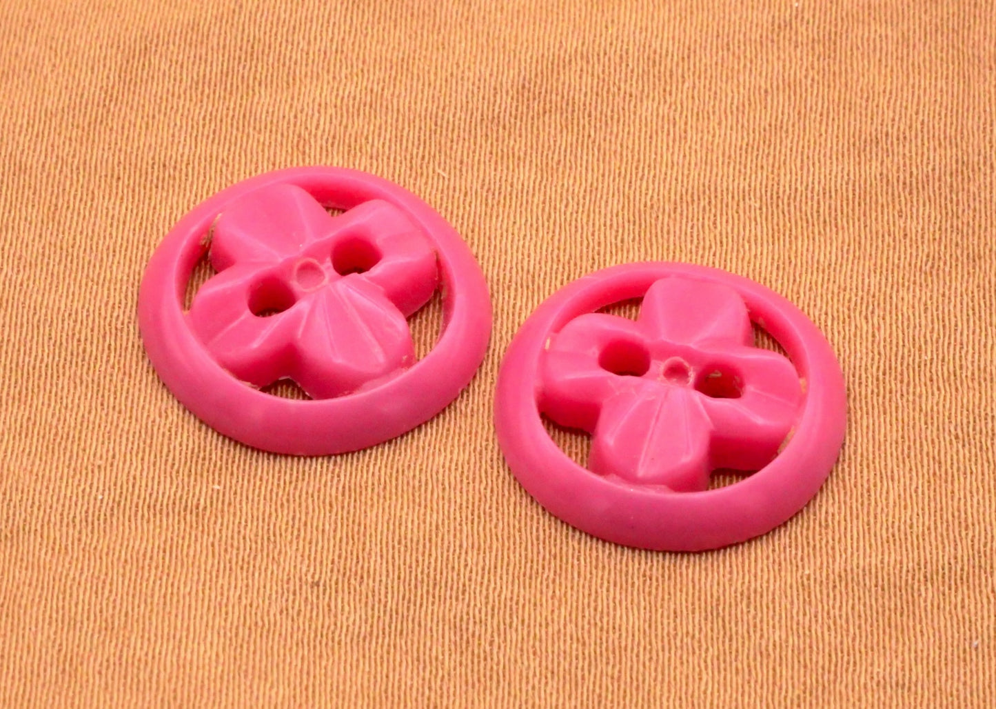 Clover Pink Vintage Plastic Pierced Sew-Thru Button 15mm