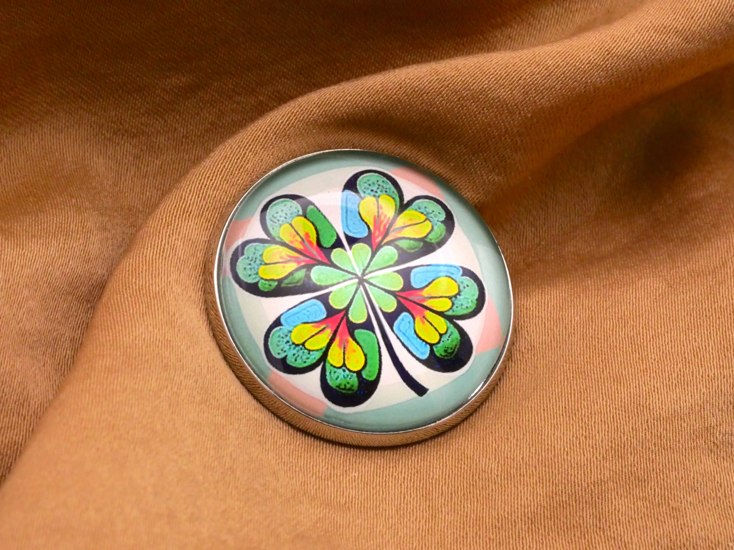 Clover Four-Leaf Kaleidoscope Irish Glass Dome Button 27mm