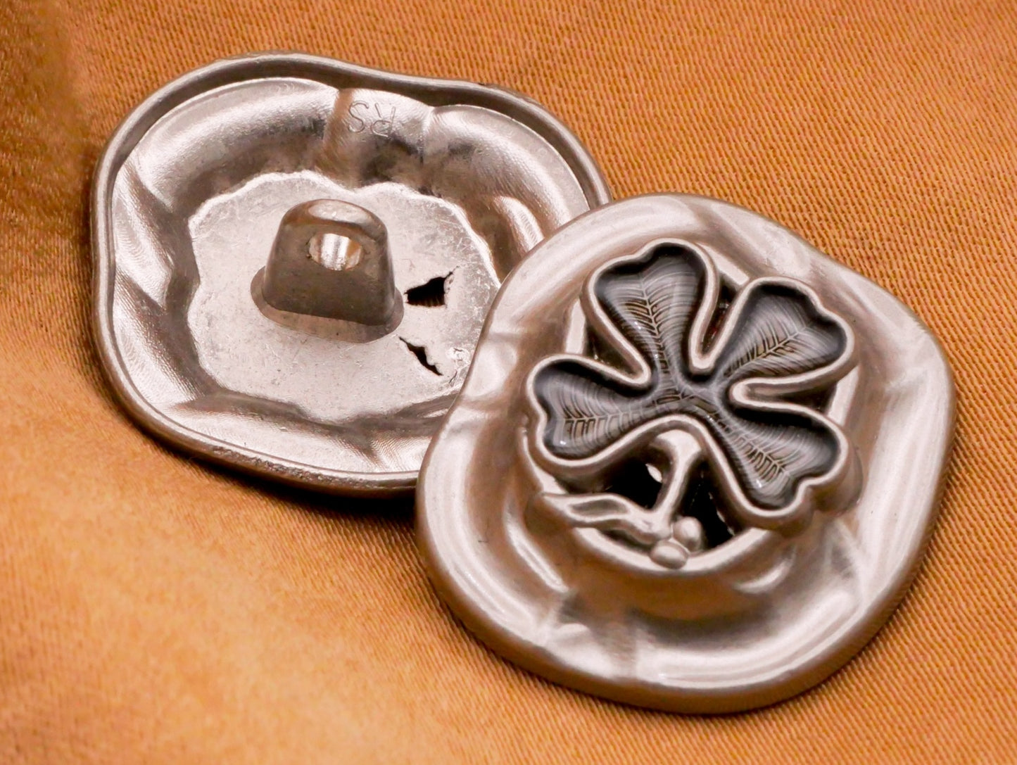 Clover Organic Shape Silver Metal Resin Button 21x23mm